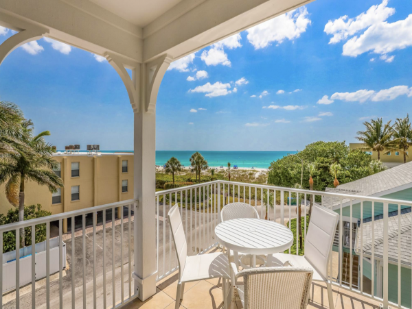 Expansive Beach Home - Casual Luxury - Steps to the Beach